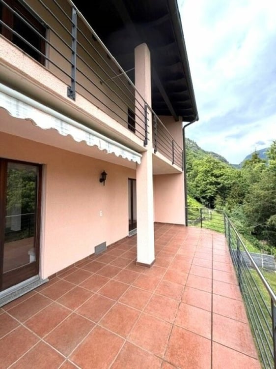 Tenero-Contra splendida casa vista lago in seconda residenza 9