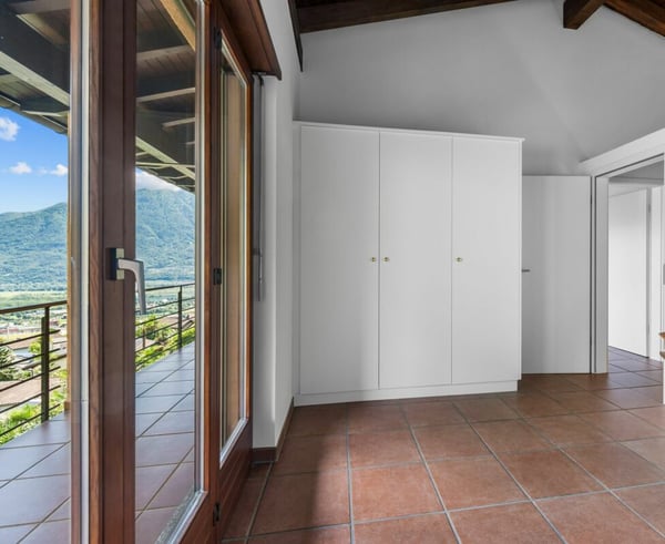Tenero-Contra splendida casa vista lago in seconda residenza 5
