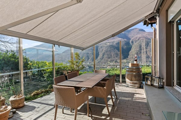 Esclusiva Casa immersa nella natura vista lago a 180° 5