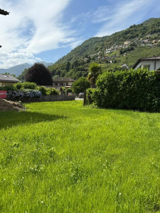 Terreno edificabile 678 m2 Cugnasco 1
