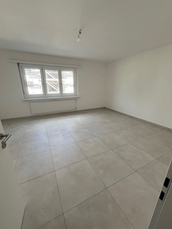 CADENAZZO - AFFITTASI AMPIO 4.5 LOCALI COMPLETAMENTE RISTRUTTURATO 4