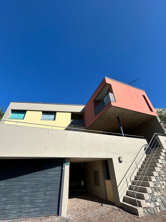 VICO MORCOTE - VENDESI VILLA UNIFAMILIARE DI 4.5 LOCALI CON VISTA PANORAMICA