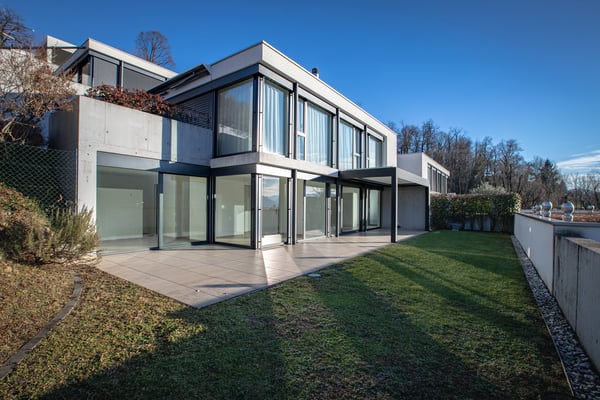 Oasi di prestigio a 10 minuti dal centro di Lugano: Moderno 3.5 locali con ampio giardino 5