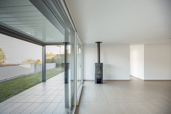 Oasi di prestigio a 10 minuti dal centro di Lugano: Moderno 3.5 locali con ampio giardino 9