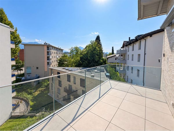 Affittasi moderno 4.5 locali in zona residenziale 3