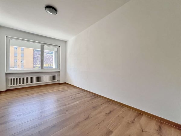 Appartamento 3.5 locali ristrutturato a Castione 6