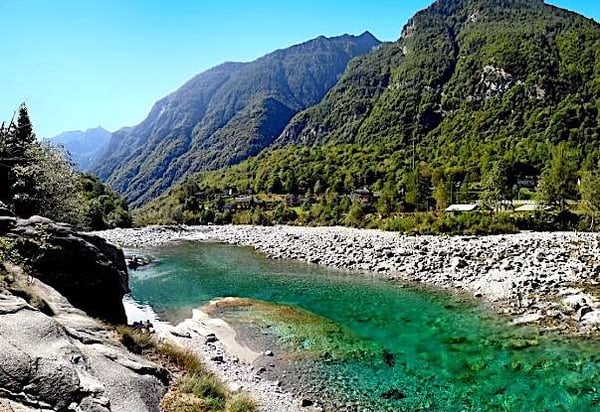 GOLINO - Ristrutturata Casa Ticinese con 5 unità 13