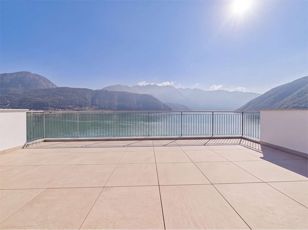 Melide - Prestigioso Duplex fronte lago 3