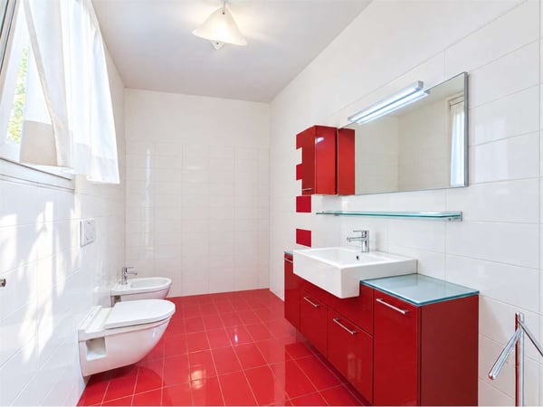 Arbedo Castione: Ampia Casa 2.5 con giardino 9