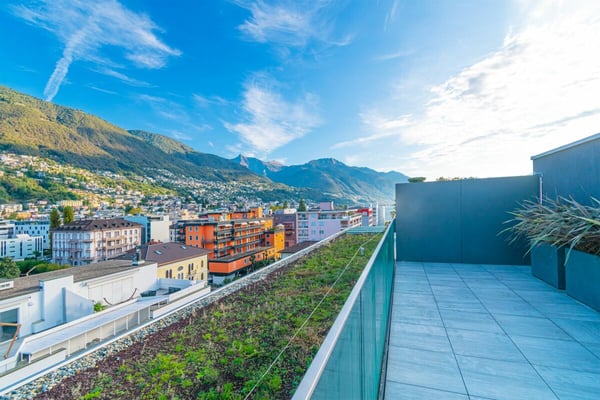 Nuovo attico da sogno a 5 passi dal lago con ampie terrazze e tetto panoramico a Locarno 8