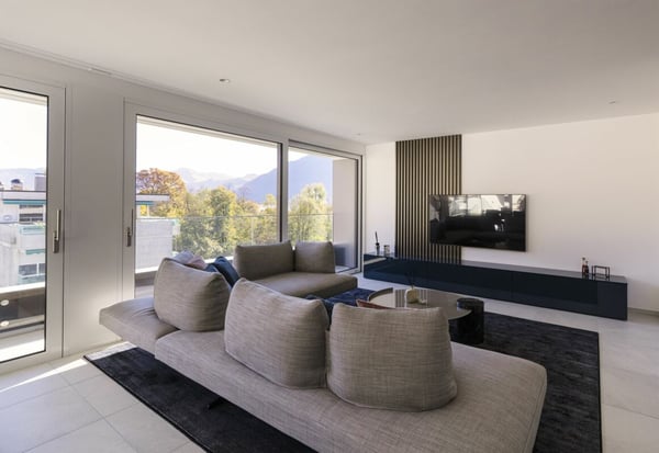 Nuovo attico da sogno a 5 passi dal lago con ampie terrazze e tetto panoramico a Locarno 2