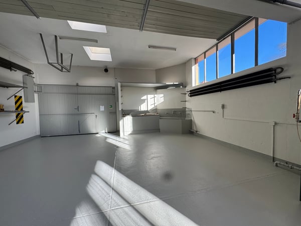 Vendesi o Affittasi Immobile Artigianale / commerciale / amministrativo con Uffici a Balerna 26