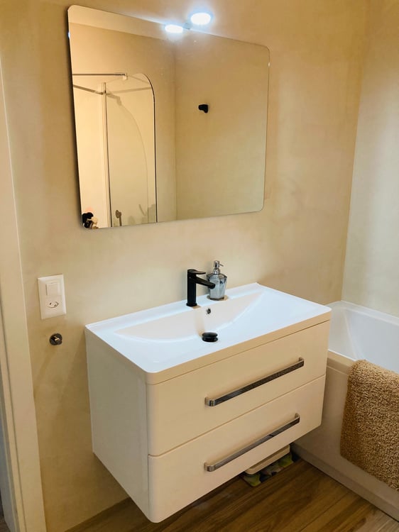 Eleganza e luminosità in posizione privilegiata – Lugano, Pazzallo- A REDDITO 9