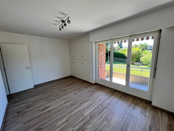 Eleganza e luminosità in posizione privilegiata – Lugano, Pazzallo- A REDDITO 34