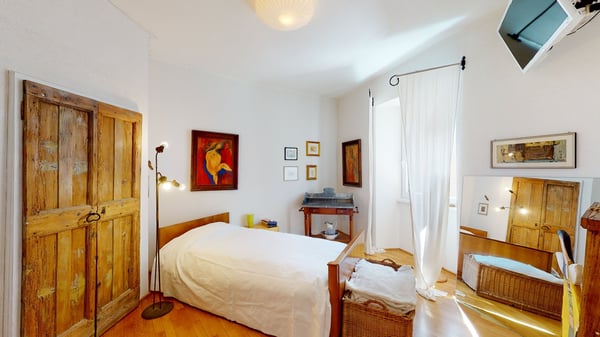 Arzo abitazione unifamiliare IN PERFETTO STATO. Possibilità di terreno edificabile di 720 mq circa 22