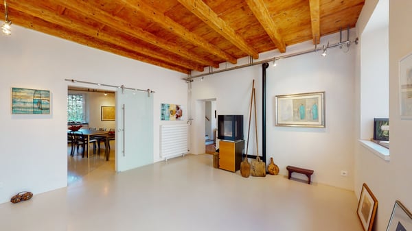 Arzo abitazione unifamiliare IN PERFETTO STATO. Possibilità di terreno edificabile di 720 mq circa 4