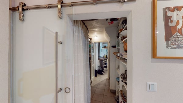 Arzo abitazione unifamiliare IN PERFETTO STATO. Possibilità di terreno edificabile di 720 mq circa 9