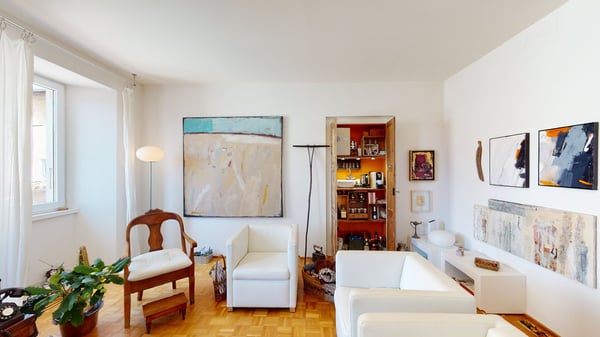 Arzo abitazione unifamiliare IN PERFETTO STATO. Possibilità di terreno edificabile di 720 mq circa 36