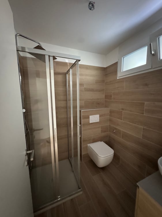 UFFICI fronte strada - in Nuova Residenza a Pregassona - Lusso Moderno e Comodità - posto auto 14