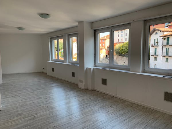 PALAZZINA COMMERCIALE E RESIDENZIALE A REDDITO - MENDRISIO CENTRO - ZONA PIAZZALE ALLA VALLE 3