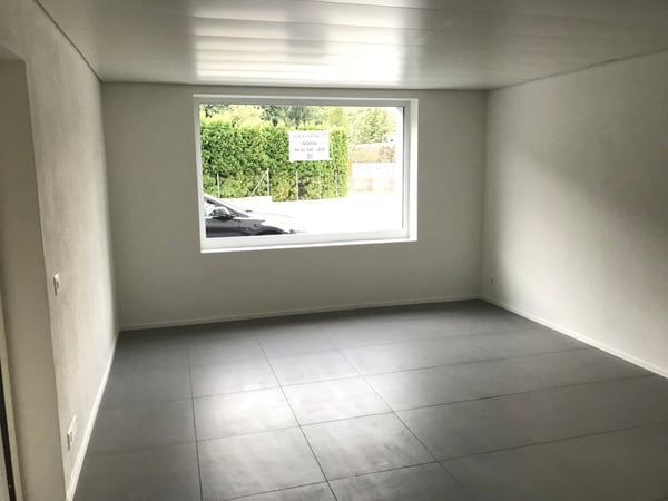 Spazio commerciale moderno a Besazio - Pronto per la tua attività 7