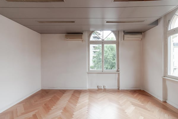 Lugano-Loreto ufficio di 1 locali con terrazzo e posti auto 3