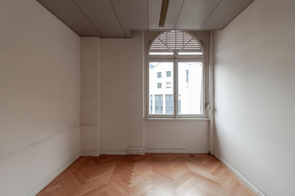 Lugano-Loreto ufficio di 1 locali con terrazzo e posti auto 6