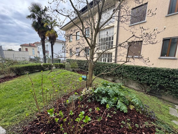 Mendrisio Centro – Elegante appartamento con giardino privato in villa storica 1