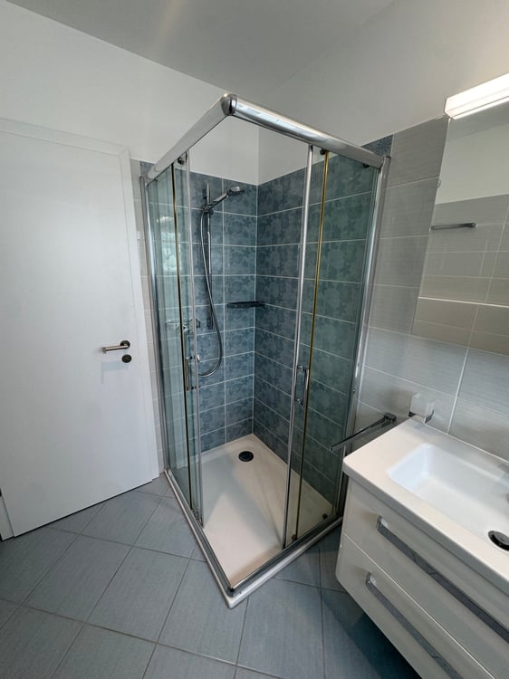 Caslano – Ultimo piano con vista e doppi terrazzi, a due passi dal lago 6