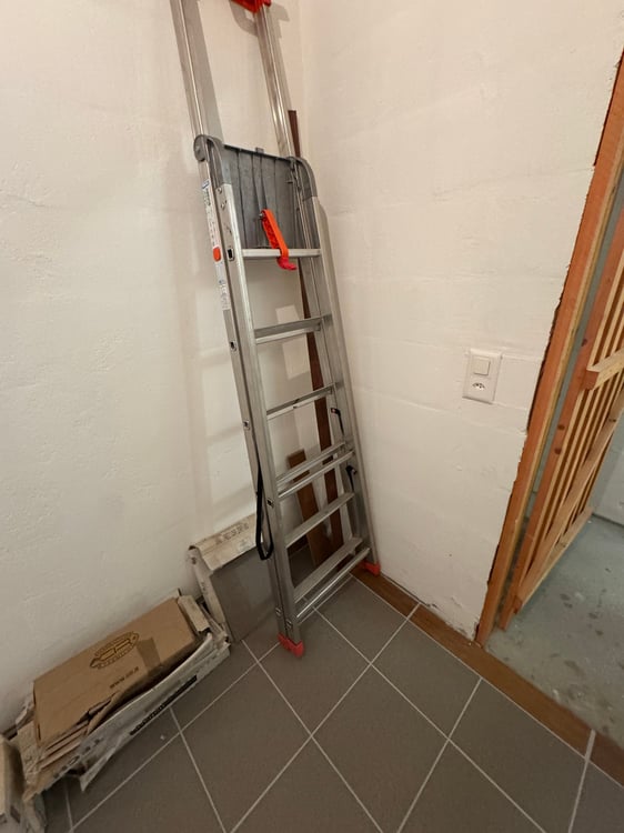 Caslano – Ultimo piano con vista e doppi terrazzi, a due passi dal lago 25