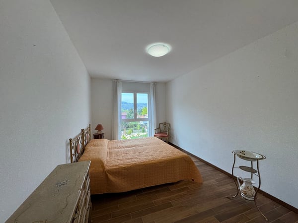 Caslano – Ultimo piano con vista e doppi terrazzi, a due passi dal lago 10