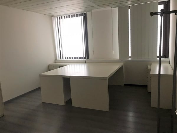 Chiasso a pochi passi dal Corso San Gottardo e dalla stazione ferroviaria e dei bus 4