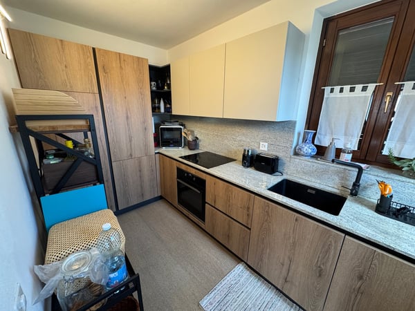 Affascinante appartamento di 1.5 locali nel cuore di Vezia in casa storica 9