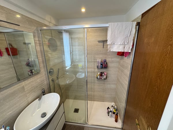 Affascinante appartamento di 1.5 locali nel cuore di Vezia in casa storica 17