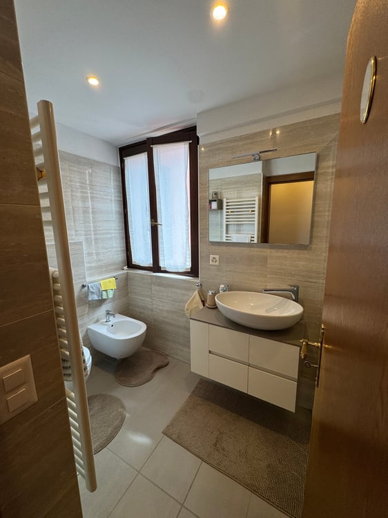 Affascinante appartamento di 1.5 locali nel cuore di Vezia in casa storica 16