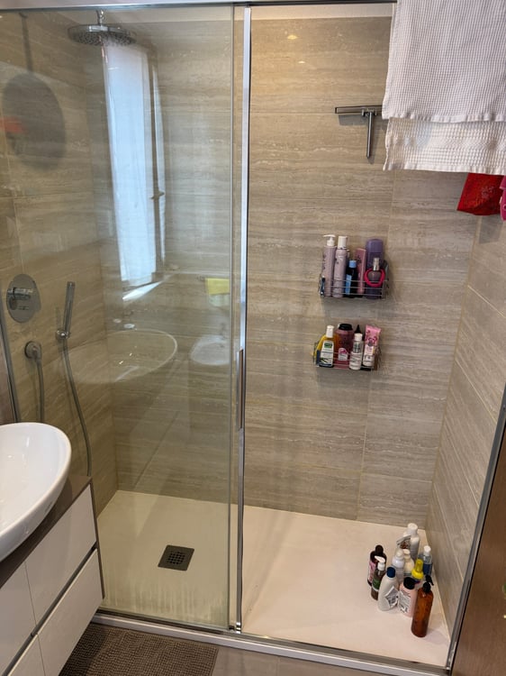 Affascinante appartamento di 1.5 locali nel cuore di Vezia in casa storica 18