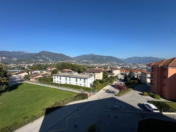 Novazzano – Attico moderno con terrazzi panoramici e finiture di alto standing 12