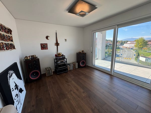 Novazzano – Attico moderno con terrazzi panoramici e finiture di alto standing 9