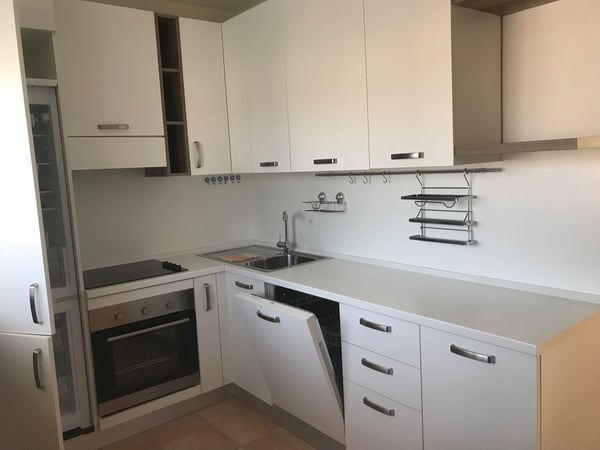 Elegante appartamento di 3.5 locali al 5° piano a Stabio 16