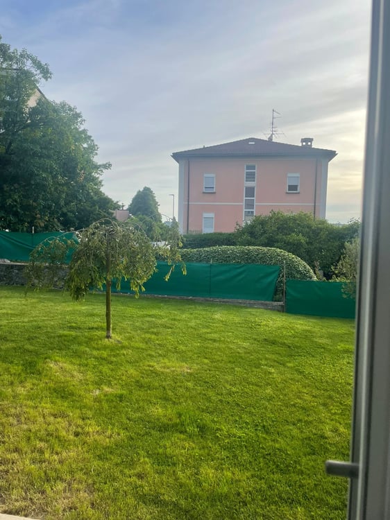 Una villa liberty in centro a Mendrisio con giardino box doppio più posti auto 28
