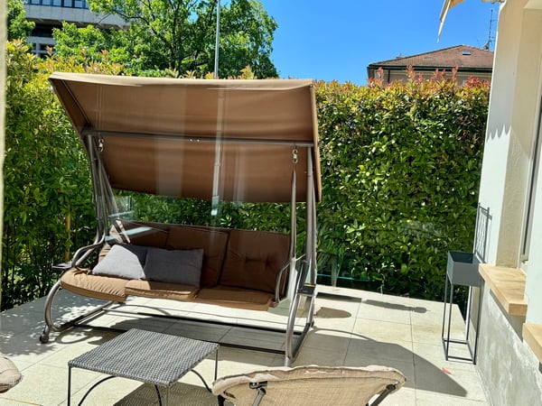 Una villa liberty in centro a Mendrisio con giardino box doppio più posti auto 18
