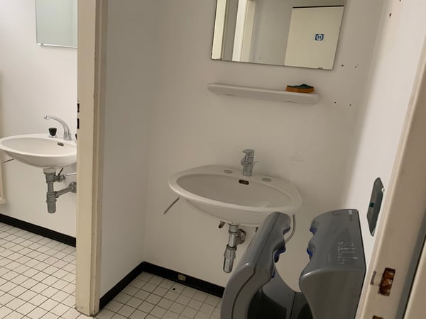 PALAZZINA DI UFFICI A REDDITO POSSIBILE ACQUISTO PER CITTADINI STRANIERI NON RESIDENTI IN SVIZZERA 3