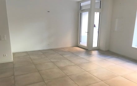 Mendrisio nel pieno centro in edificio in stile totalmente ristrutturato DUE uffici / negozi 3