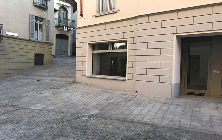 Mendrisio nel pieno centro in edificio in stile totalmente ristrutturato DUE uffici / negozi 5