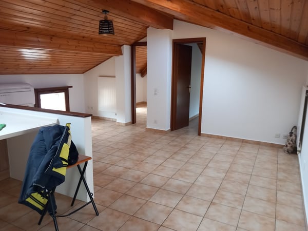 Mendrisio – Ligornetto | 4.5 locali mansardato con travi a vista – ultimo piano 6