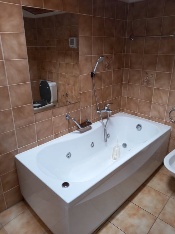 Mendrisio – Ligornetto | 4.5 locali mansardato con travi a vista – ultimo piano 9