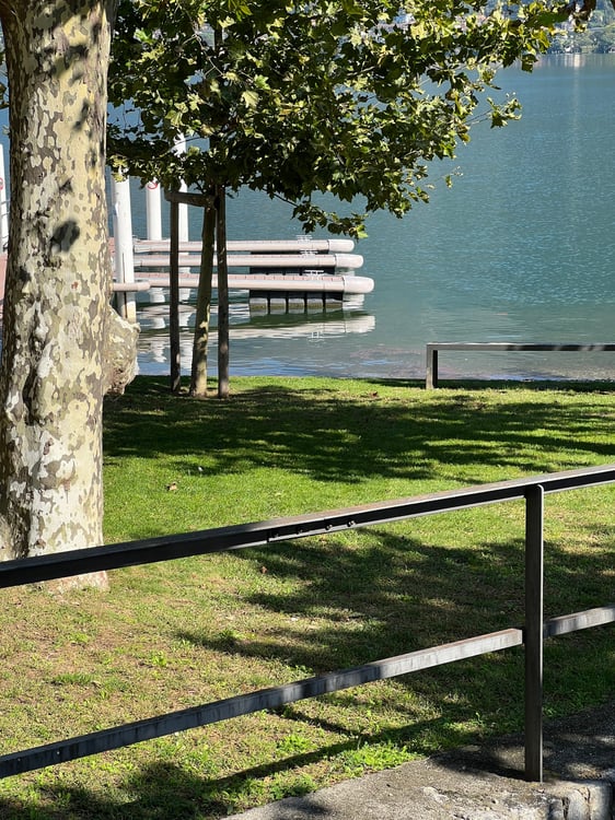 Riva San Vitale CENTRALISSIMO E FRONTE LAGO, ATTICO in perfetto stato 39