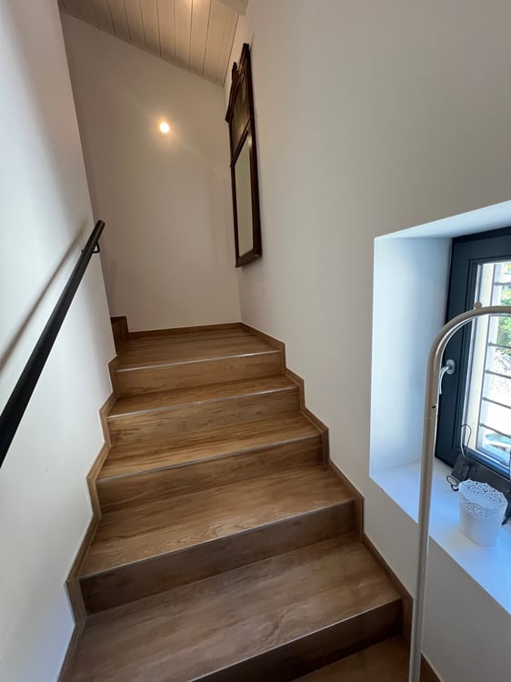 Riva San Vitale CENTRALISSIMO E FRONTE LAGO, ATTICO in perfetto stato 40