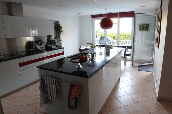 Caslano – Moderna villa con piscina, giardino e monolocale indipendente 36