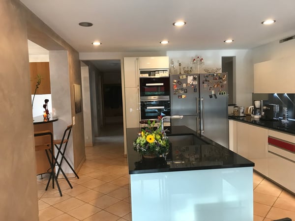 Caslano – Moderna villa con piscina, giardino e monolocale indipendente 15